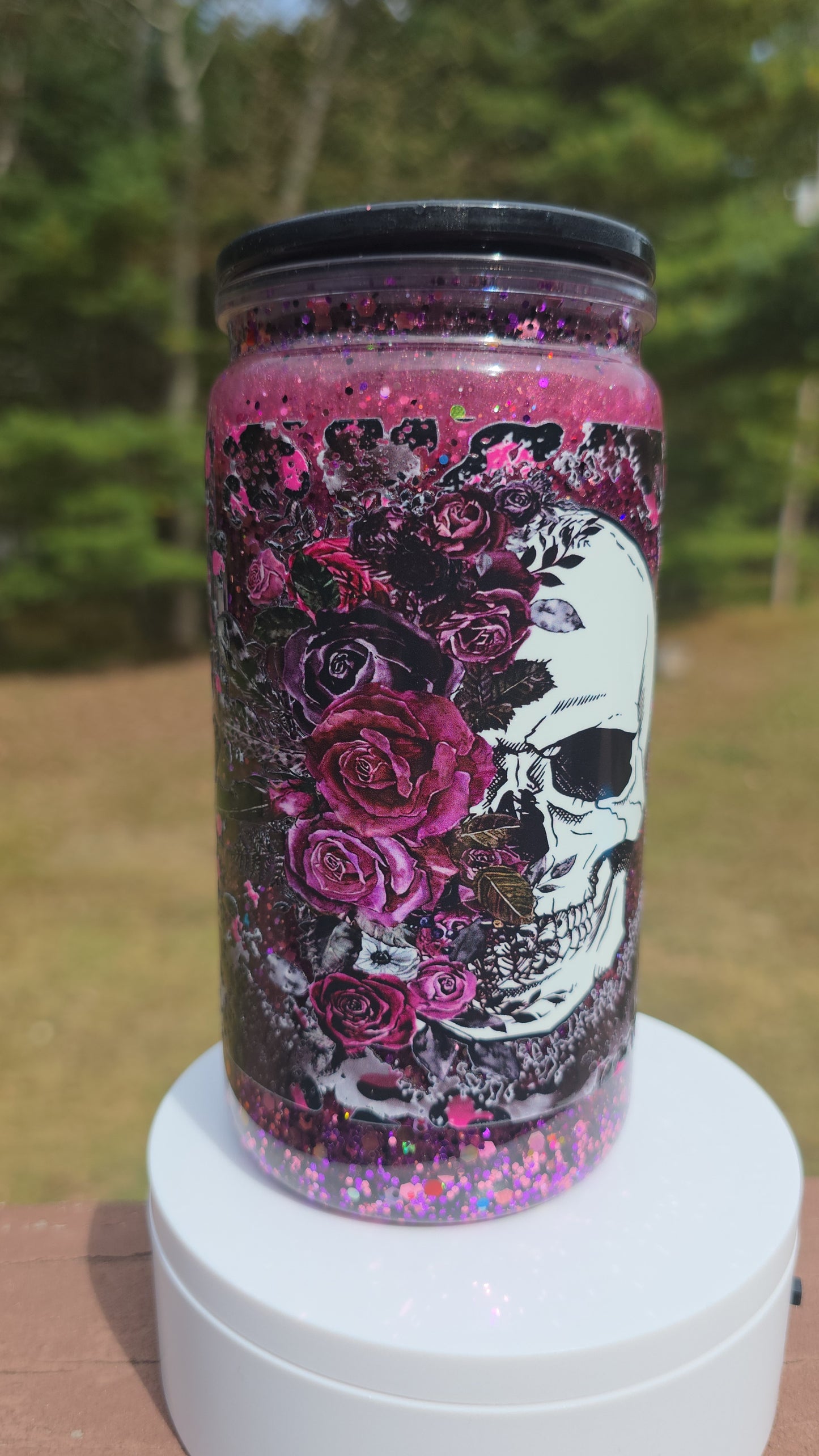 16 oz Stunning Skull SGT With Glitter