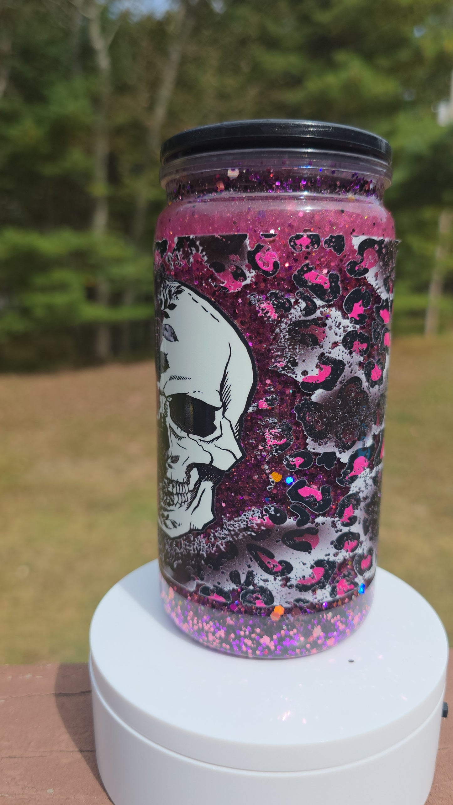 16 oz Stunning Skull SGT With Glitter