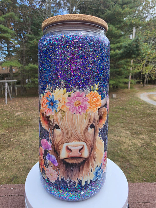 20oz Highland Cow Wrap on a Glass SGT with Vibrant Glitter
