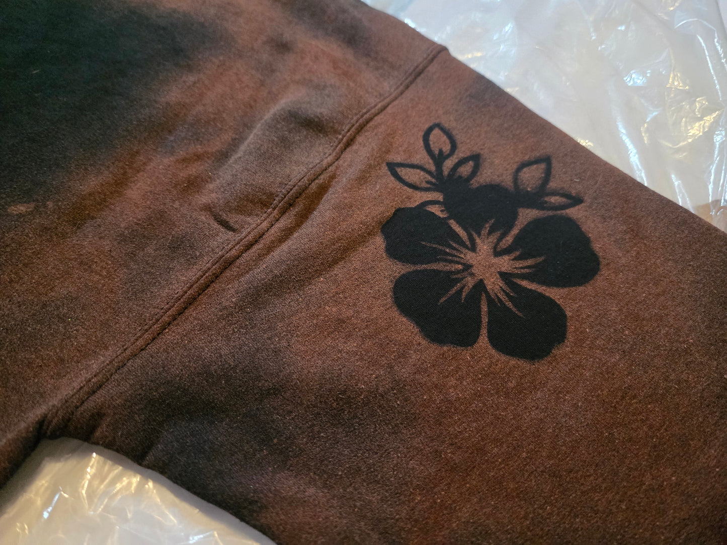 Hand crafted hand painted hoodie XL 100% Cotton